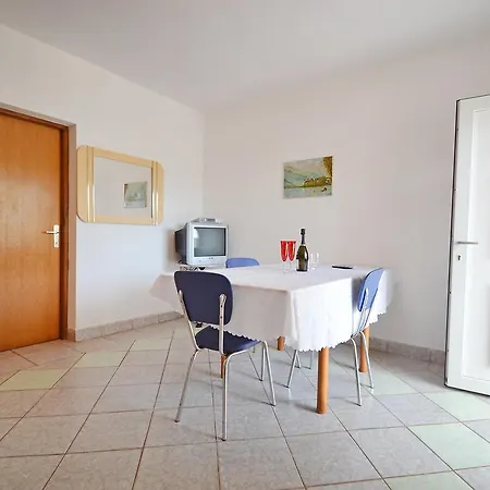 Antun.5 Apartament Povljana