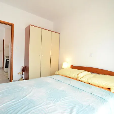 Antun.5 * Povljana